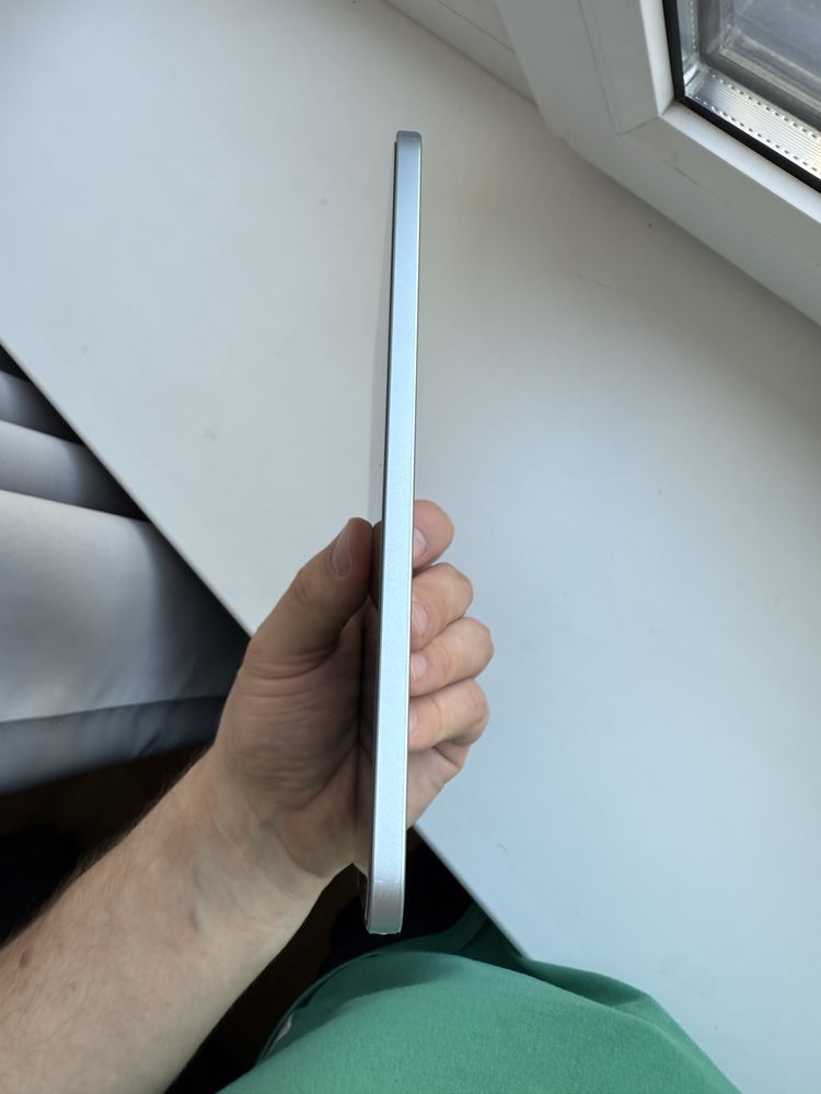 Продам ipad mini 7 128 новый без сим
