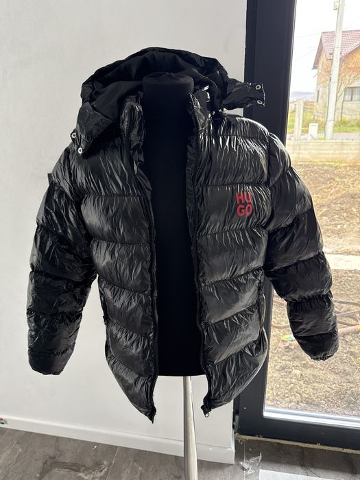 Geaca hugo noua cu eticheta