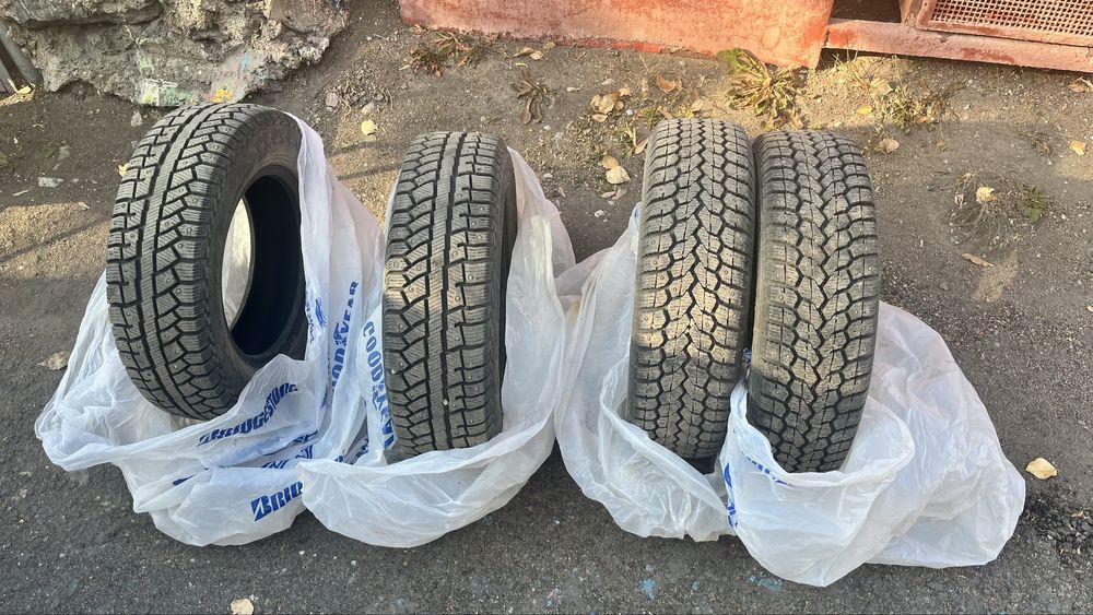 Продам зимнюю резину 15