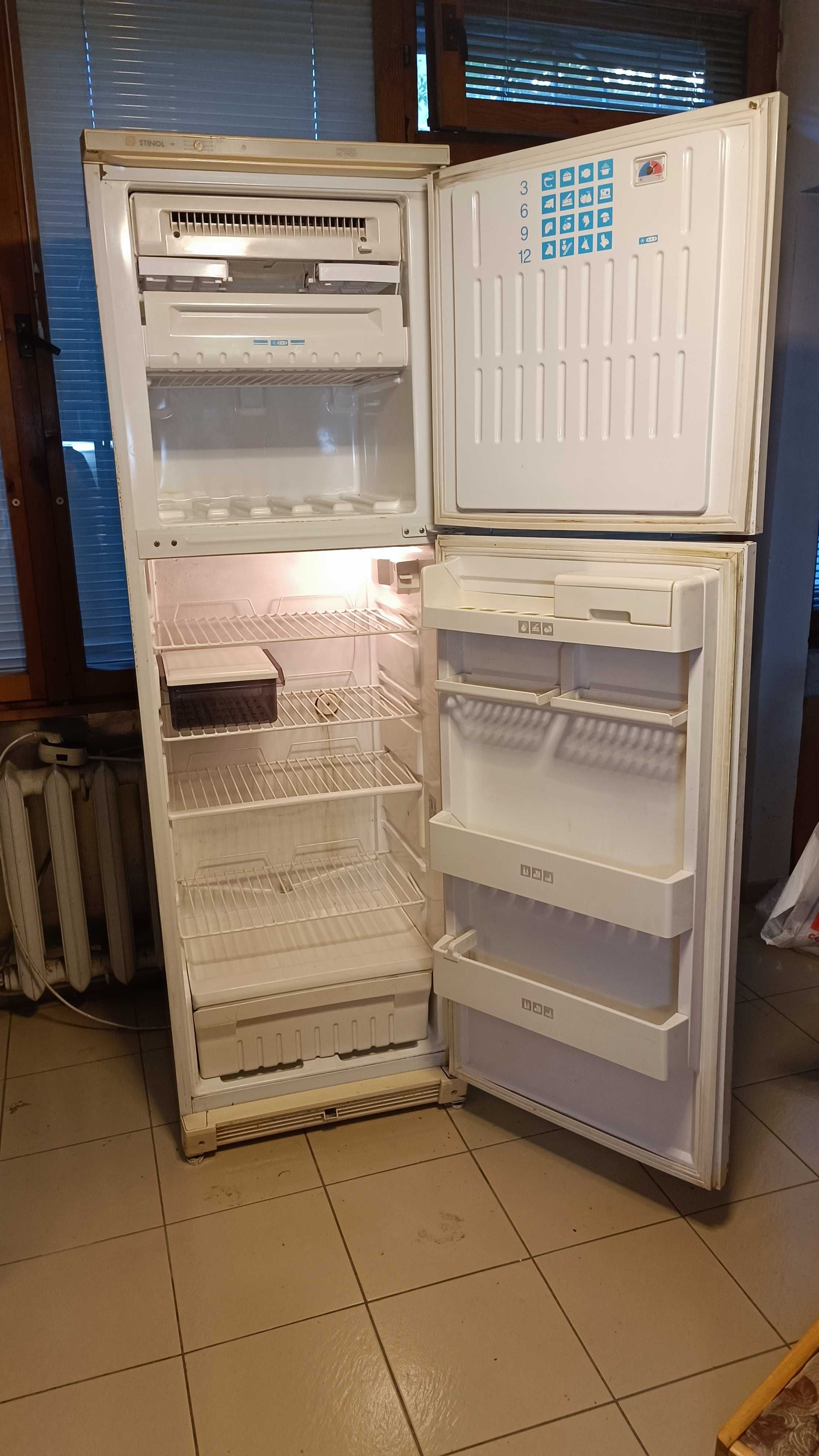 Хладилник с фризер STINOL - 315л, 185см
