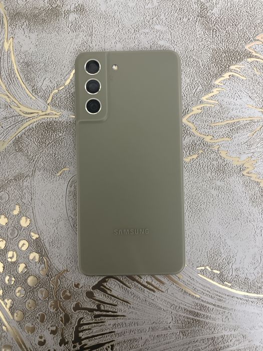 Продам телефон Самсунг s21 FE 5g