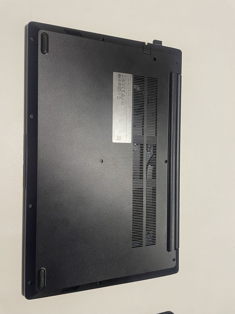 Notebook Lenovo V15 G3