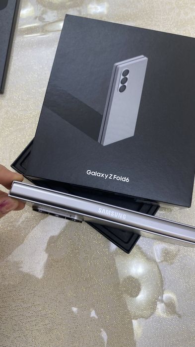 Galaxy Z Fold 6