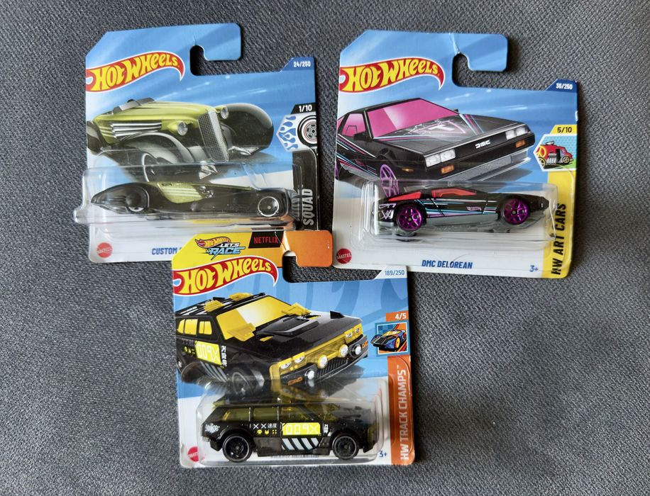 Миниатюрки, игрушки-машинки Hot Wheels