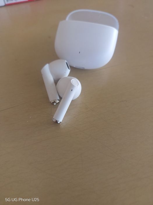 Продавам безжични слушалки ug buds 1