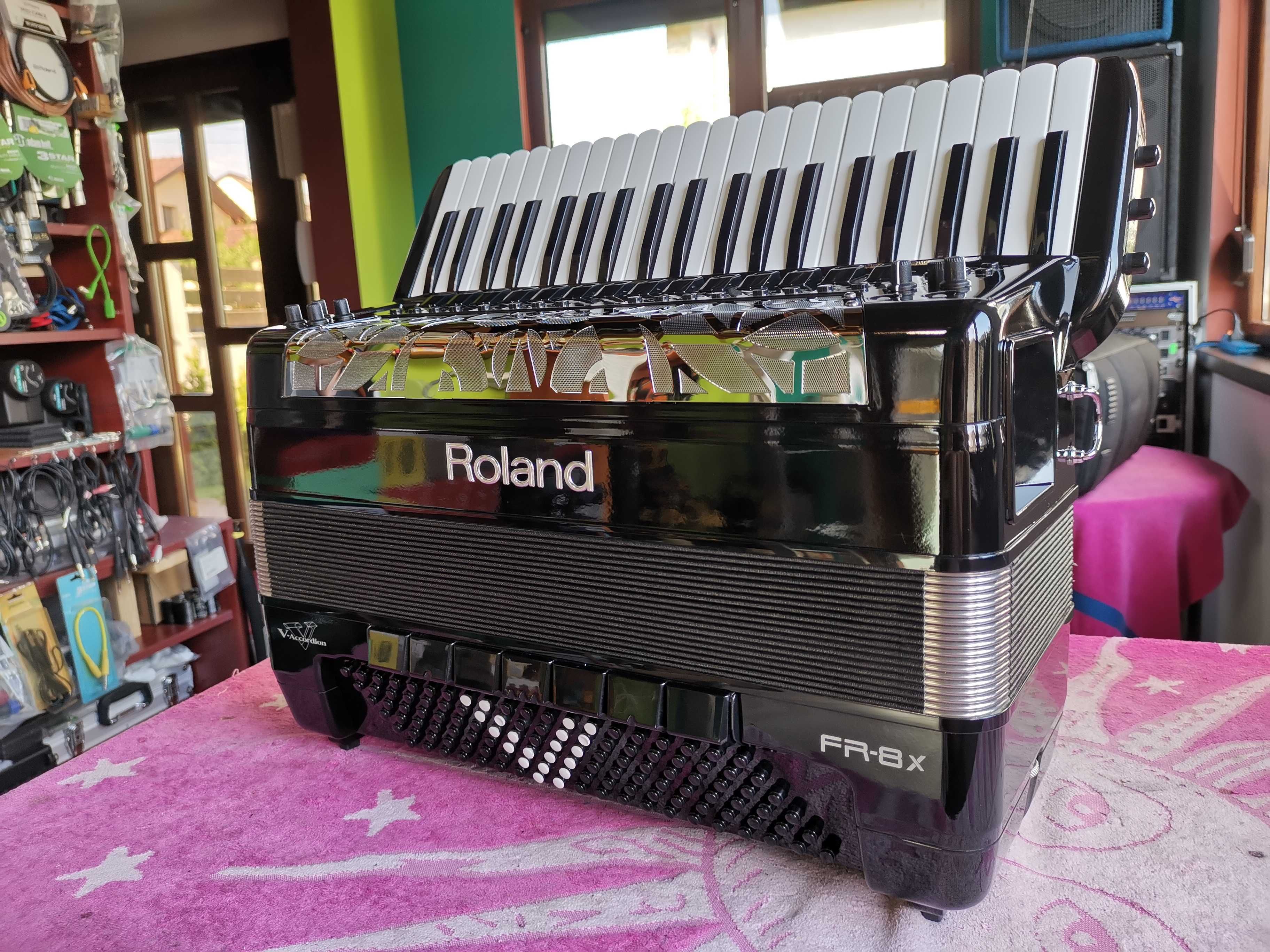 Acordeon Roland Fr8x