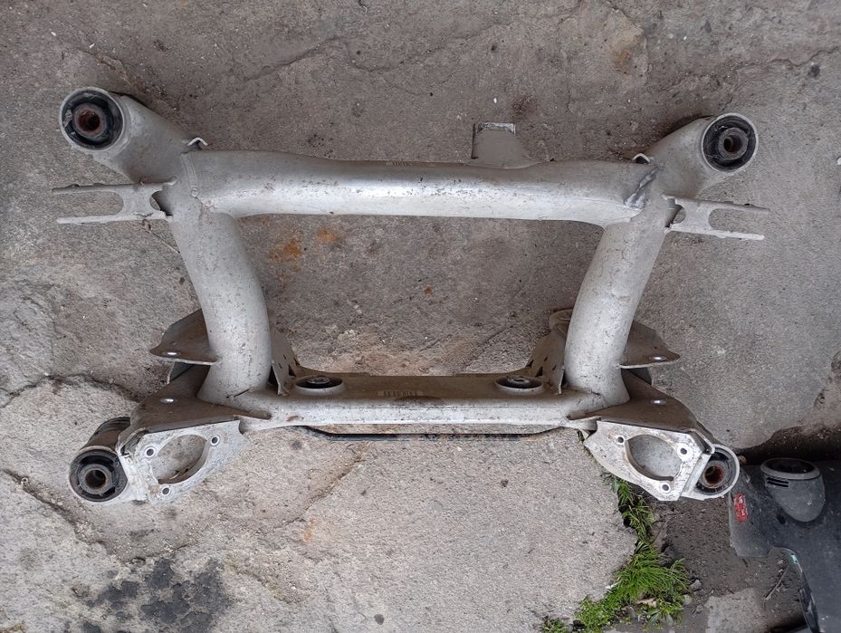 Заден мост BMW E39 520i Touring