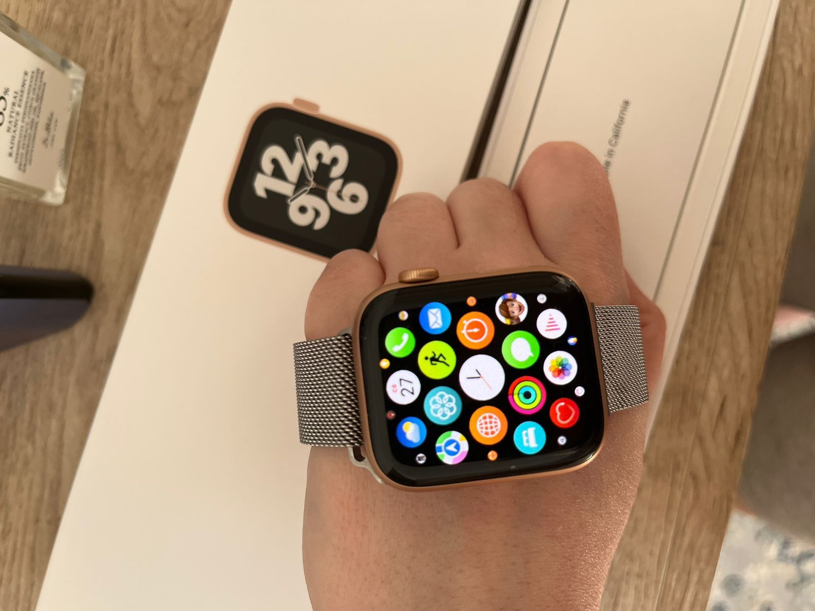 Apple Watch se 44 mm Розовое золото