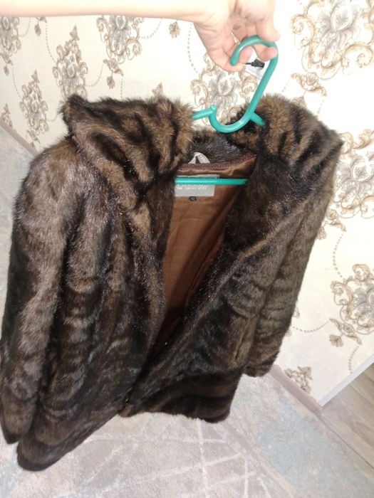 Шуба 20000тг продам