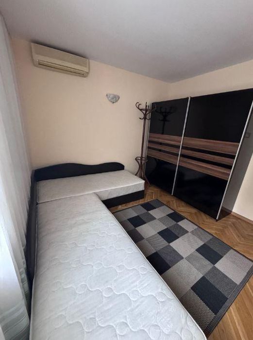 Тристаен апартамент, под наем, Конфуто