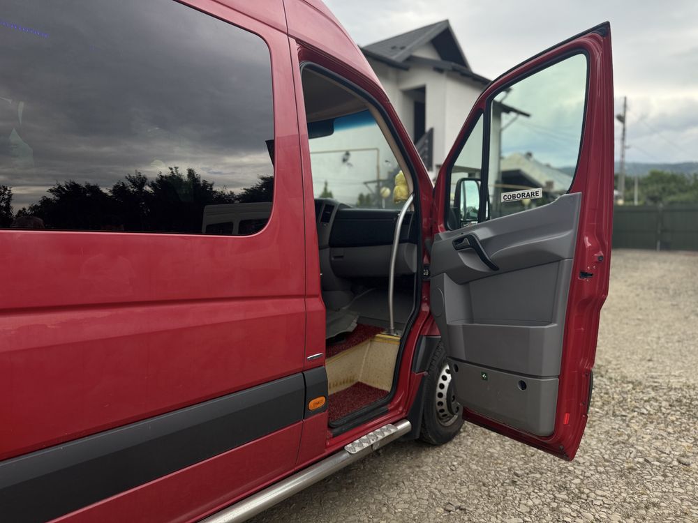 Mercedes-Benz Sprinter 519 CDI – Microbuz 20+1 locuri Motor 3.0