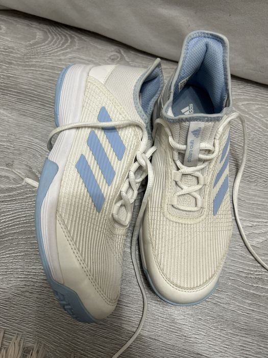 4 perechi de adidasi in conditii bune: nike air 200, adidas,nike,puma