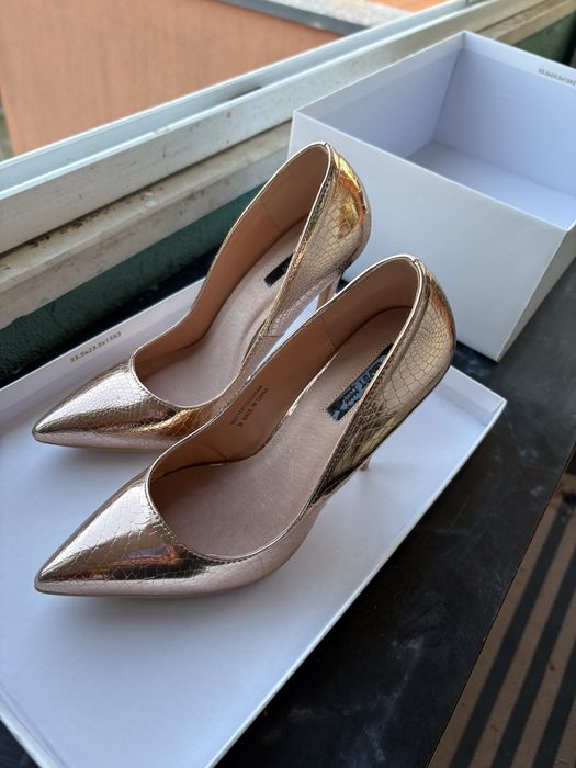 Обувки дамски нови