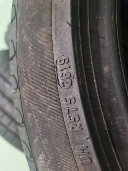 4 Pirelli R18 215/45/ 
летни гуми DOT2619