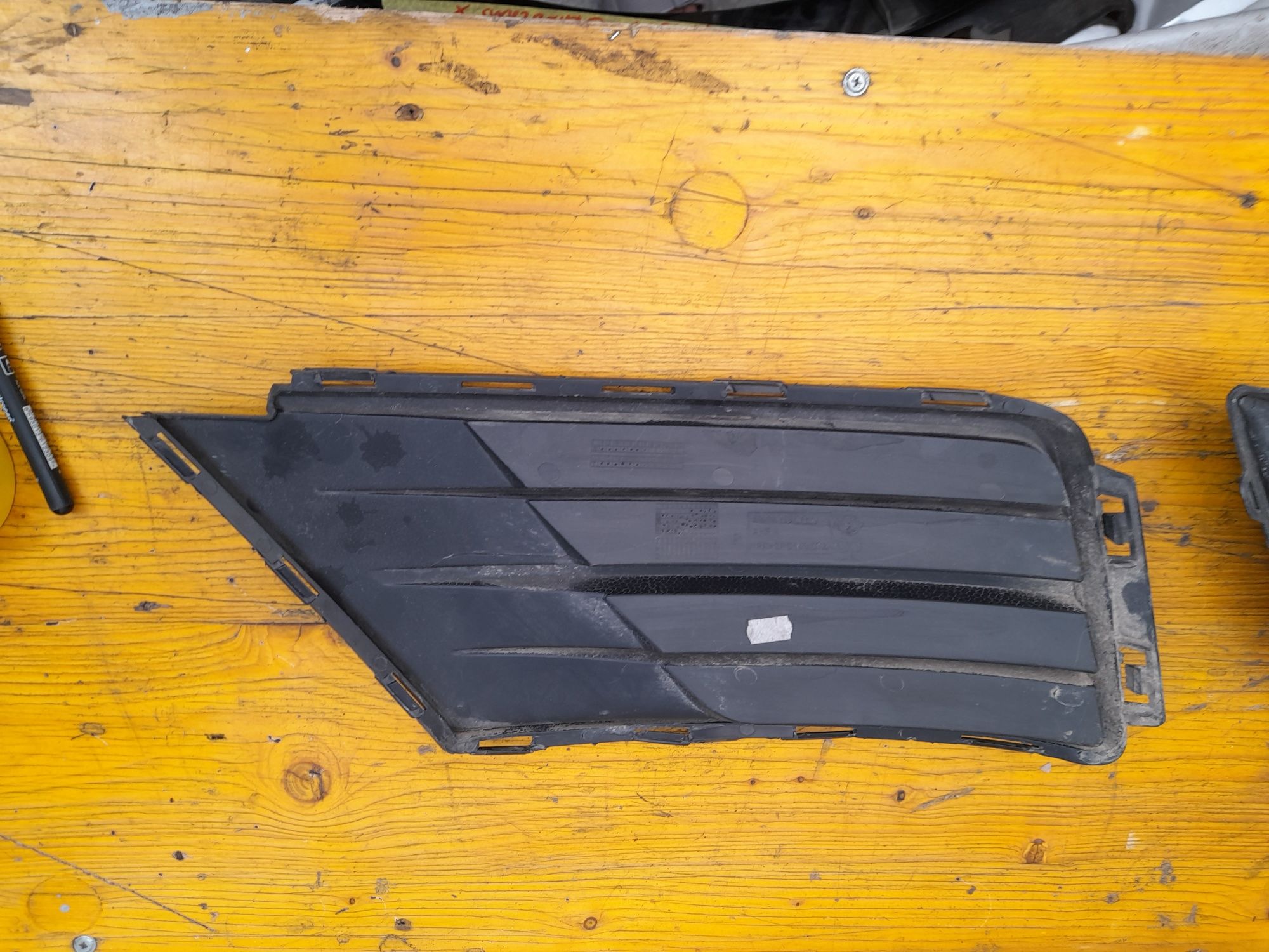 Грил решетка халоген броня Vw Caddy Seat Leon 2016/24г