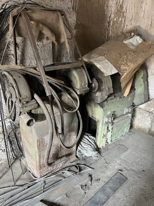 Продается прессы 63,40,16тонн, сверлильный, точилка