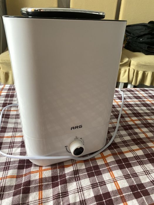 Продается увлажнитель воздуха