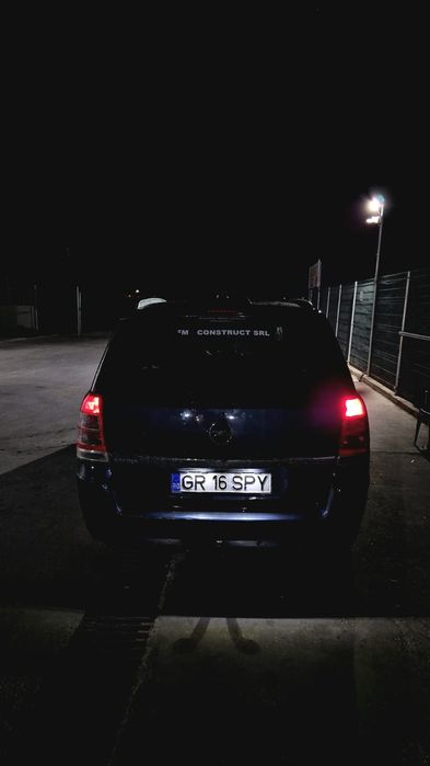 Vând  Opel Zafira B 1.7cdti