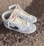 Vând blazer mid 77 white navy-sayl