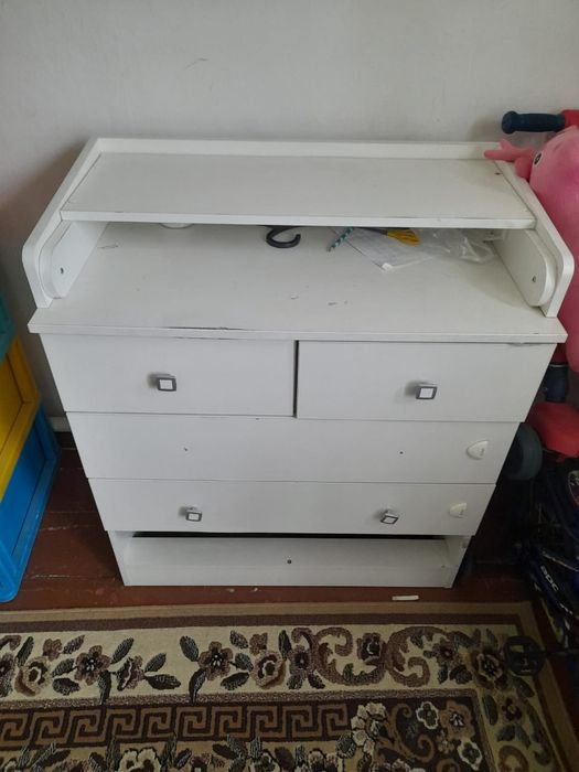 Продам комод деревянный!