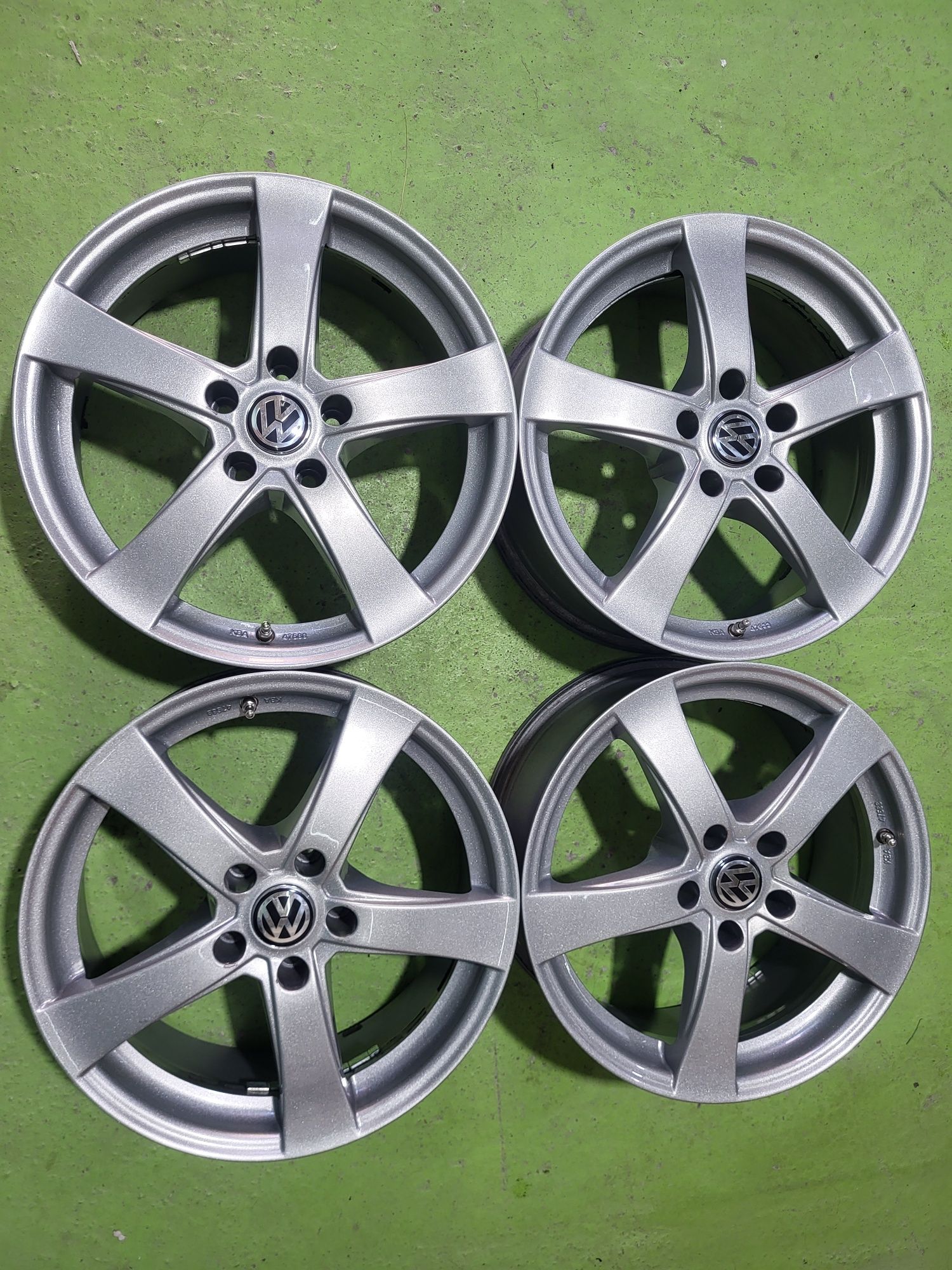 17 5x112 Vw Passat Touran Caddy Golf 5х112 Skoda