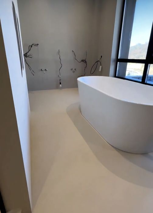 Микроцемент для стен и пола – долговечное покрытие