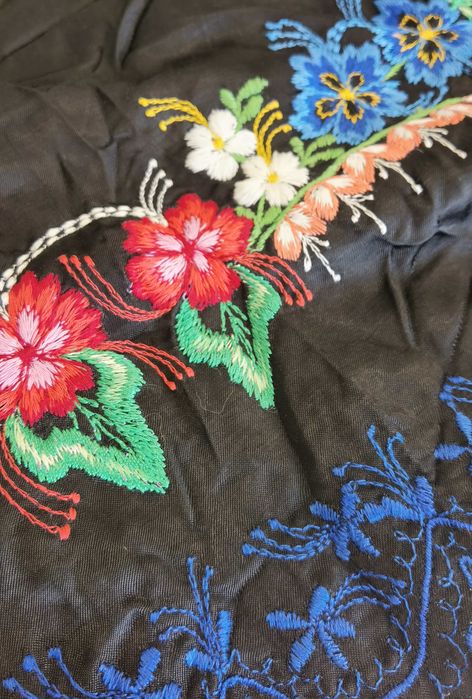 Автентична Официална Престилка от Народна Носия с Ръчна Бродерия