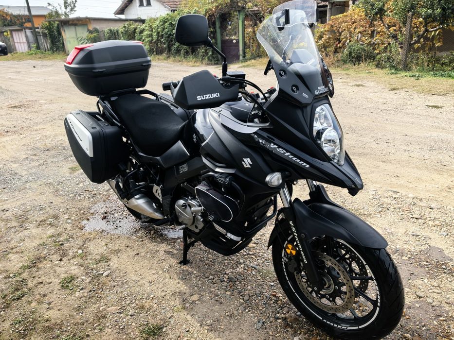 SUZUKI V-STROM 650 Продавам мотоциклет 650 cc