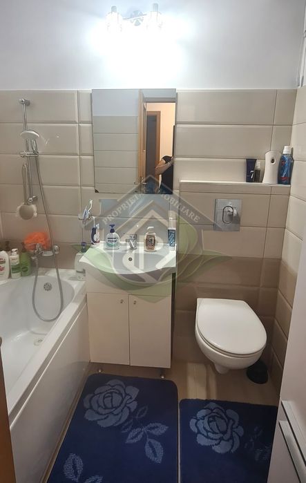 De vânzare: Apartament 3 camere cu loc de parcare – Brașov,