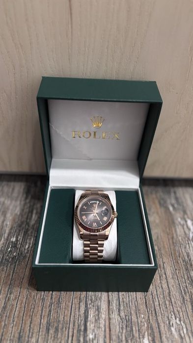 Продавам часовник Rolex