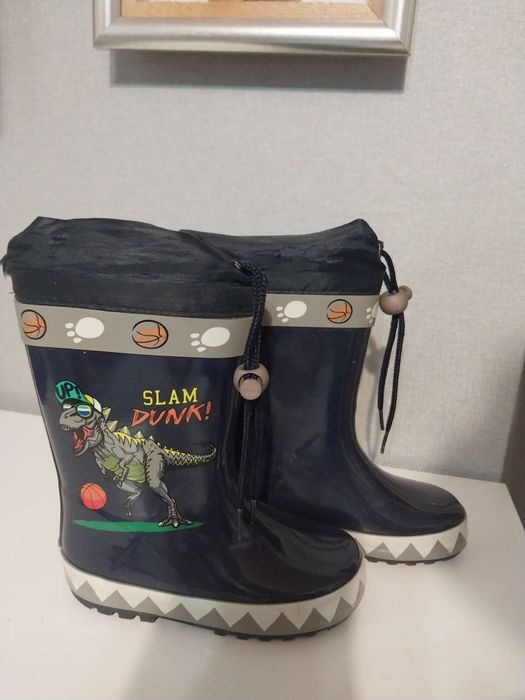 Резиновые сапожки