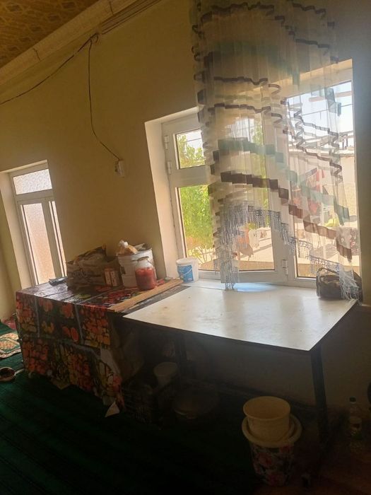 Uy sotiladi tez va arzon narxda