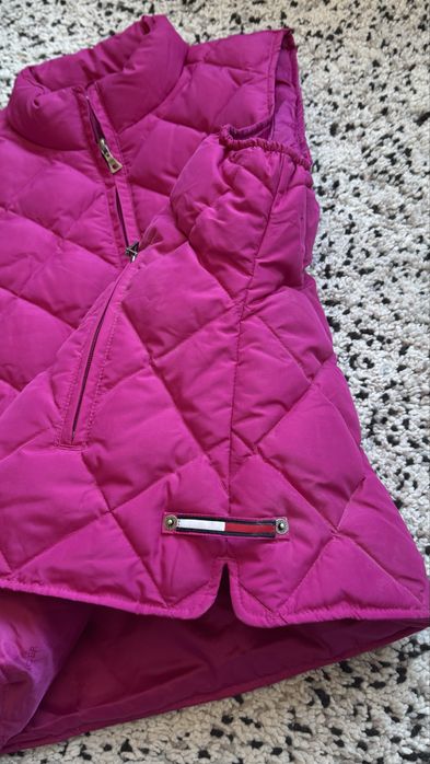 Нов дамски пухен елек Tommy Hilfiger размер XL