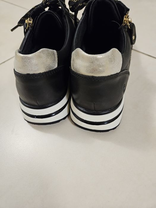 Дамски  черни сникърси