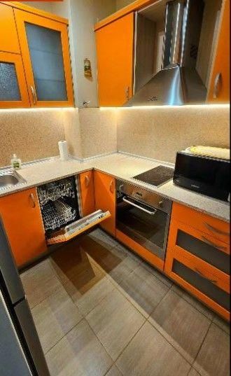 Тристаен апартамент под наем в ж.к. Слатина, 2212554