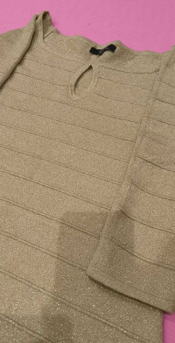 Продаётся платье