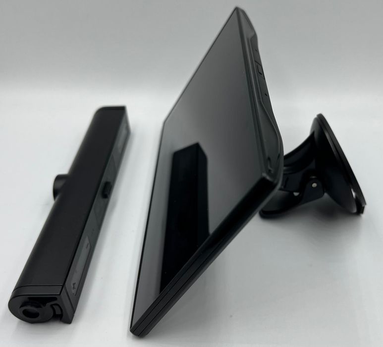 Amanet F28: GPS Garmin Drivesmart 65 + camera Garmin BC40