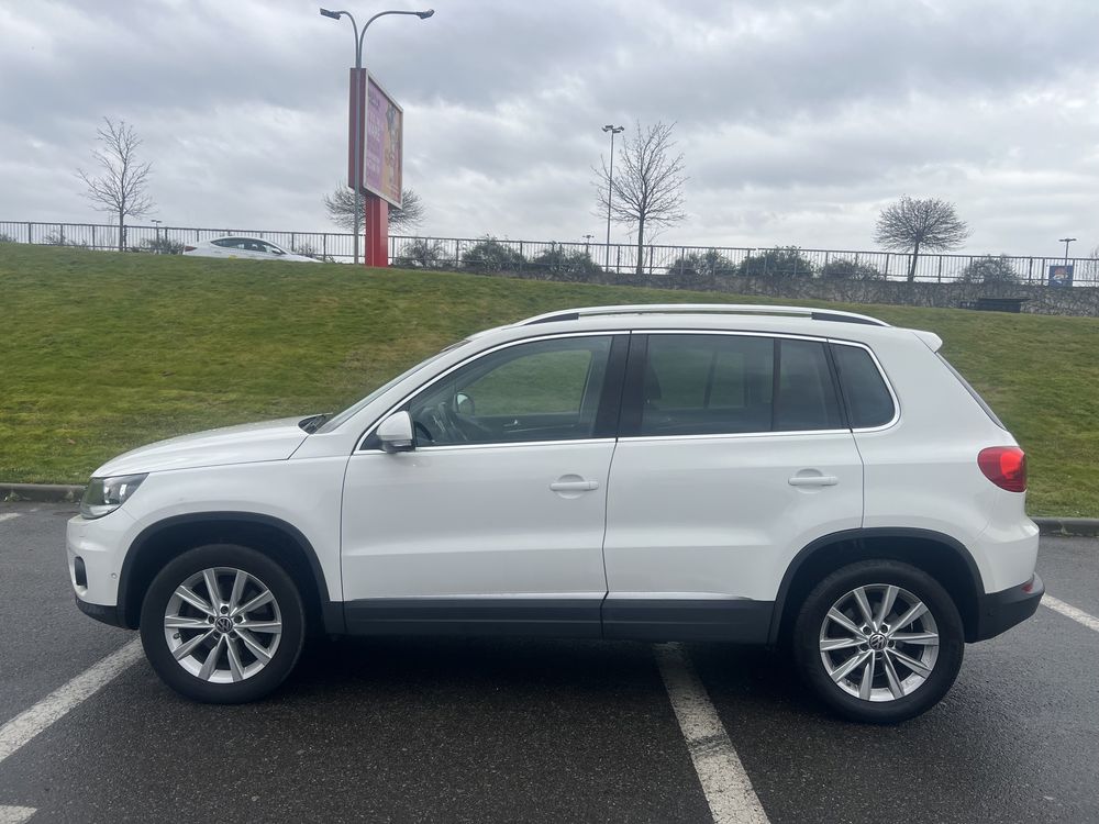 VW Tiguan Track & Field