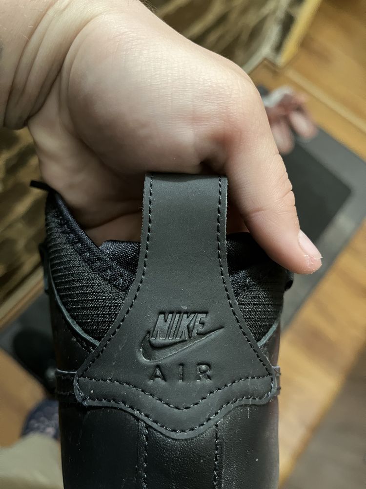 Обувки Nike