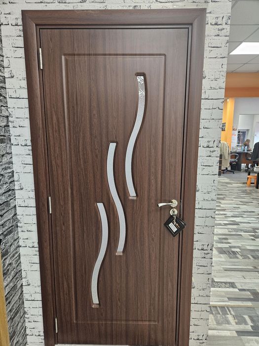 Продавам интериорна врата 70/197