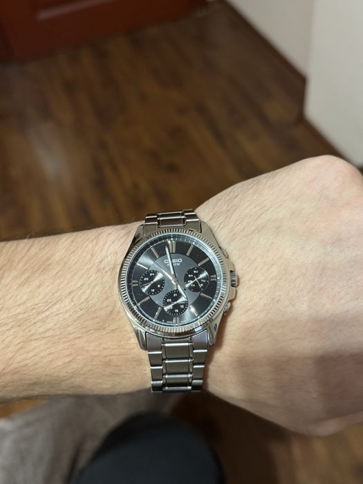 Часовник Casio Edifice MTP - 1375