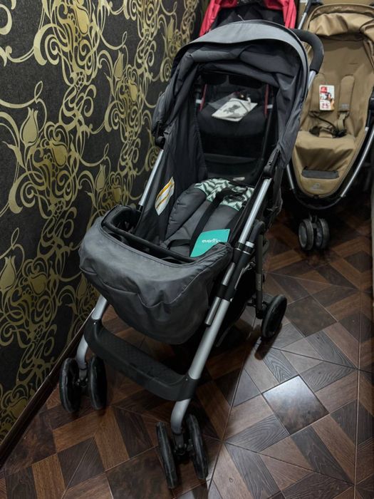 Детская коляска.