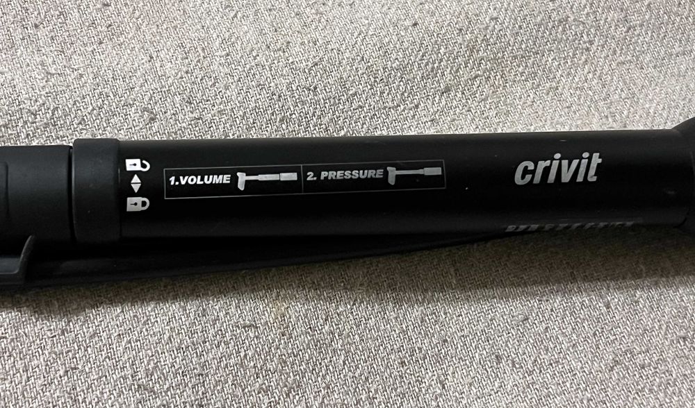 Pompa bicicleta Crivit cu manometru presiune 5 5 bar compacta portabil