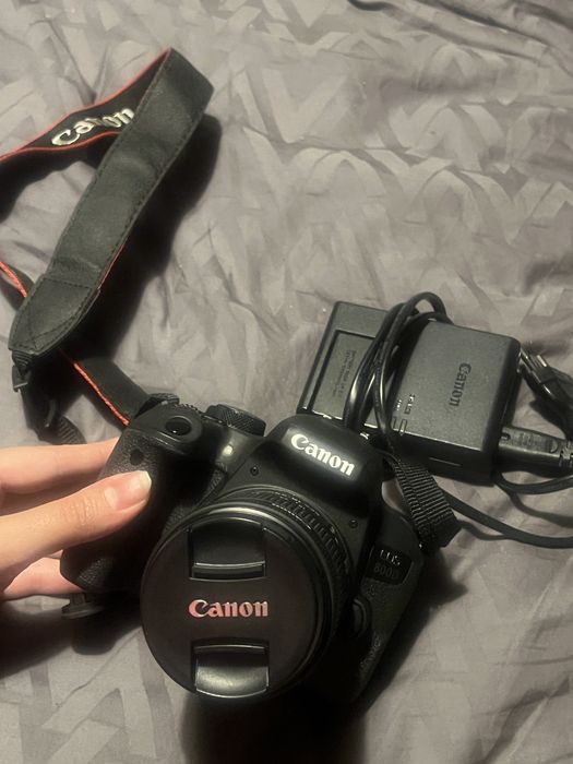 Canon 800D Фотоапарат