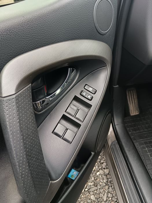 Vând Toyota RAV4 Diesel