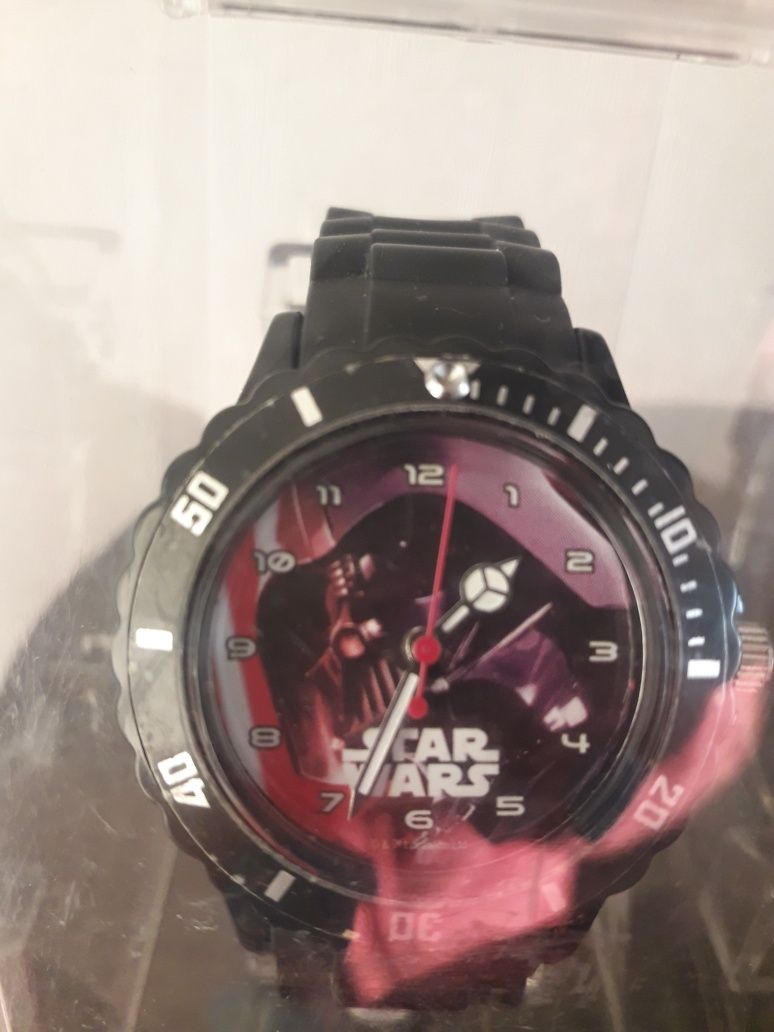 Часовник от колекцията STAR WARS