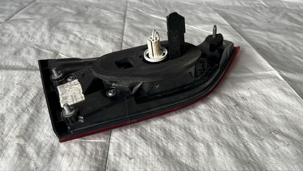 Десен стоп Toyota Avensis 2016-