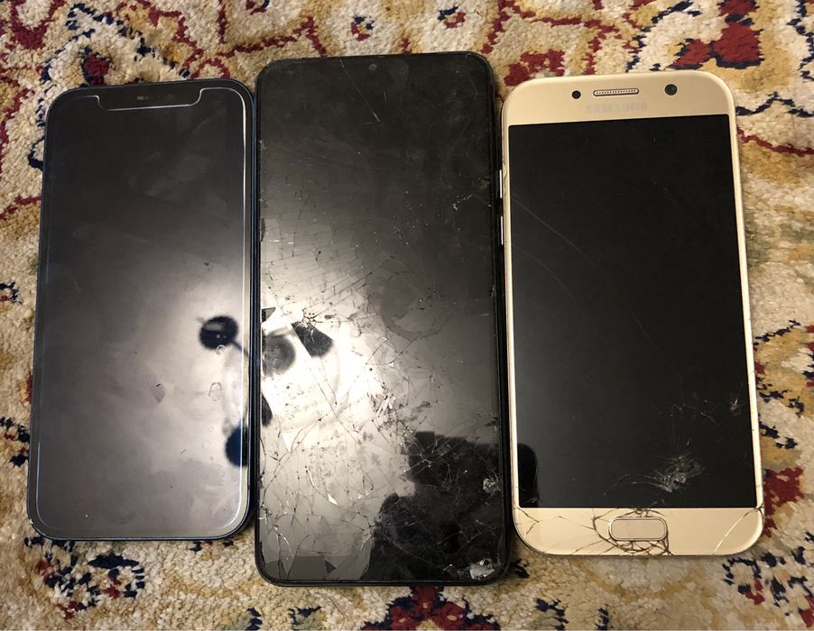 Продам телефоны