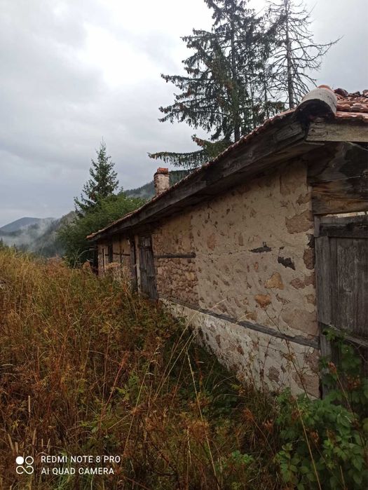 Продава се земеделска земя + къща в с. Мугла, махала Касъка