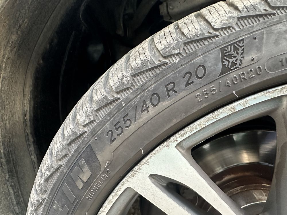 Джанти със зимни гуми Michelin 5х112 255/40/20